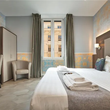 Bramble Luxury Suites-3
