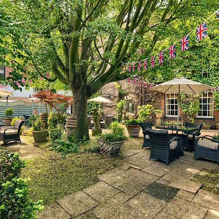 Mercure Salisbury White Hart Hotel & Apartments-2