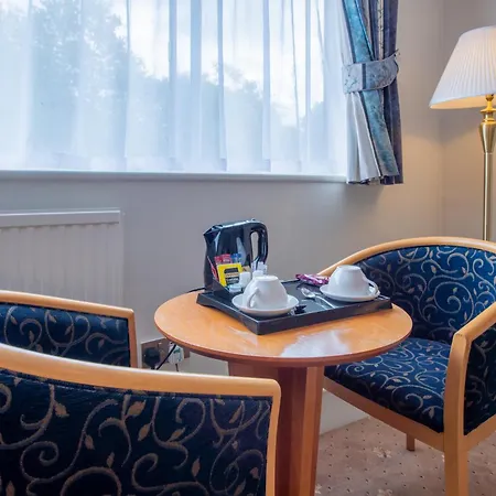 Tiverton Hotel Lounge & Venue-2