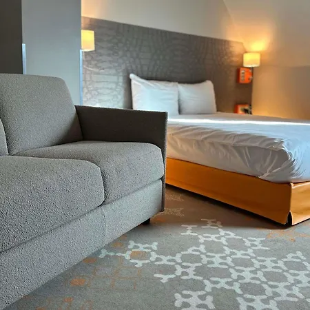 Ibis Styles Tours Centre-3