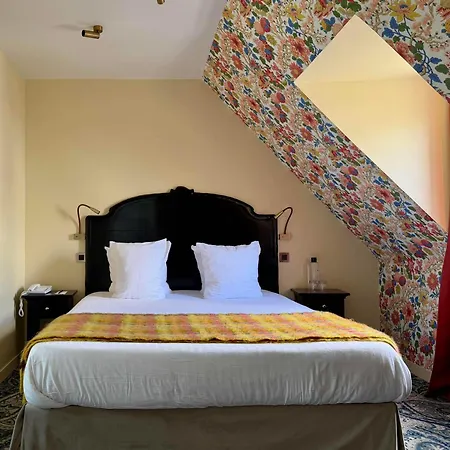 New Hotel Republique-3