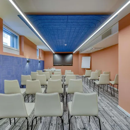 Ibis Styles Zurich City Center-3