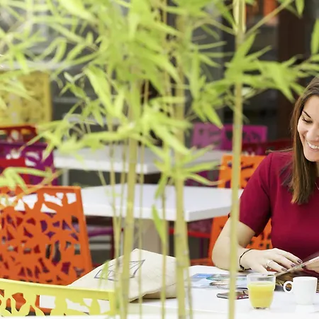 Novotel Suites Perpignan Centre - Grandes Suites & Confort Centre-Ville-3