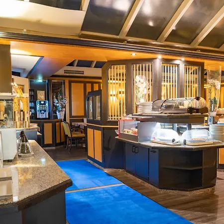 Avenue Hotel-3