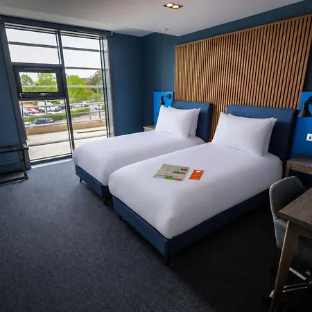 Village Hotel Farnborough-2