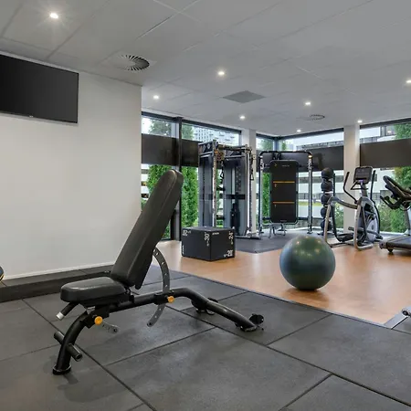 Courtyard By Marriott Amsterdam-2