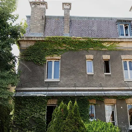 La Poterne L Chambres D'Hotes A Epernay-2