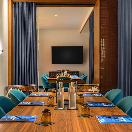 Pullman Budapest-3