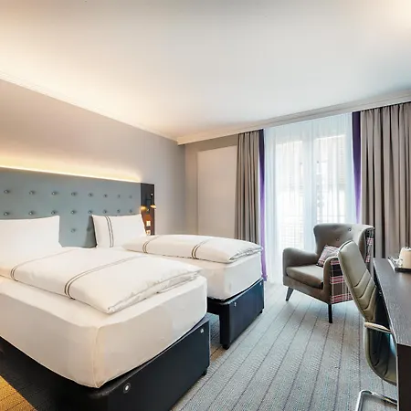 Premier Inn Stuttgart Bad Cannstatt-3