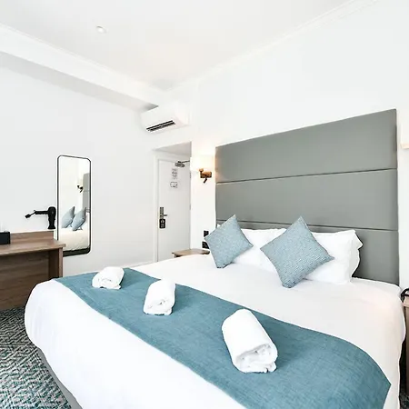 The J Hyde Park Hotel-3