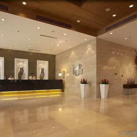 Holiday Inn Central Plaza Beijing-2