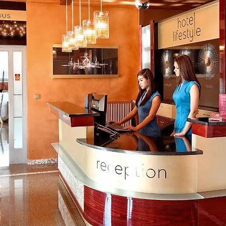 Hotel Lifestyle-2