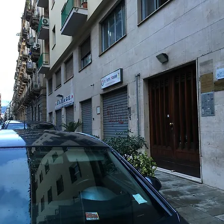 Martins Rooms Palermo-3