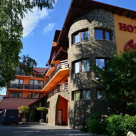 Hotel Oasis-2
