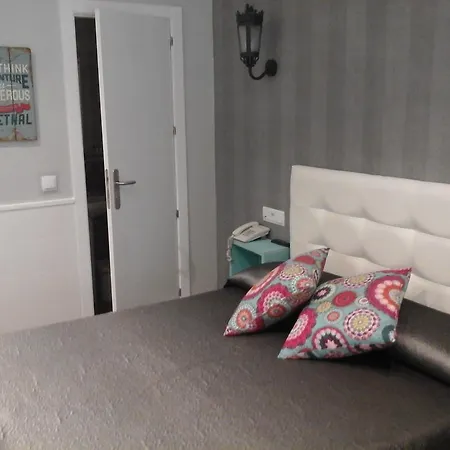 Hostal Don Alfonso-3