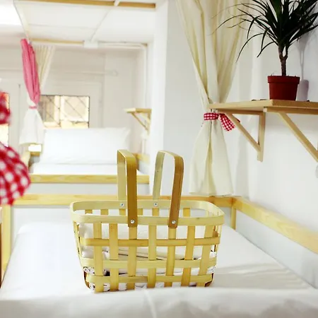 Picnic Dreams Boutique Hostel-2
