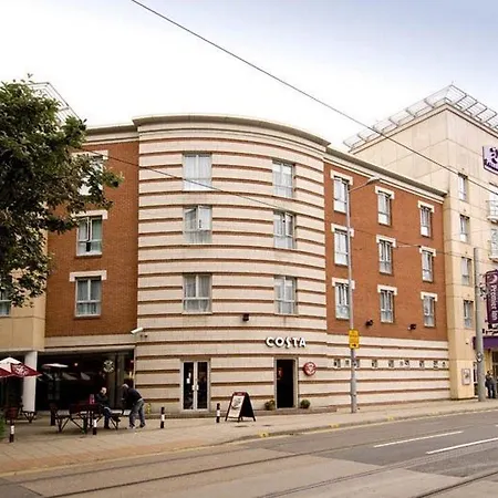 Premier Inn Nottingham City Centre-3