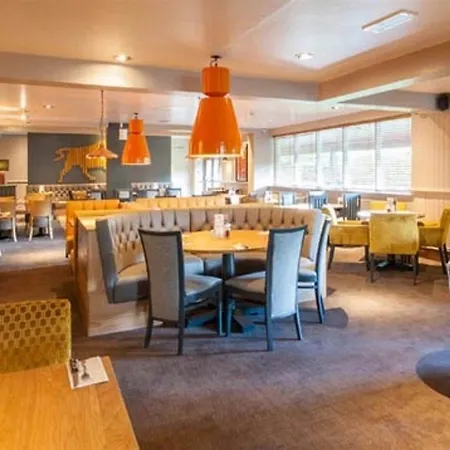 Premier Inn Runcorn-3