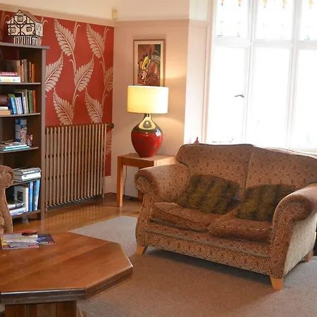 Crabble Hill House-3