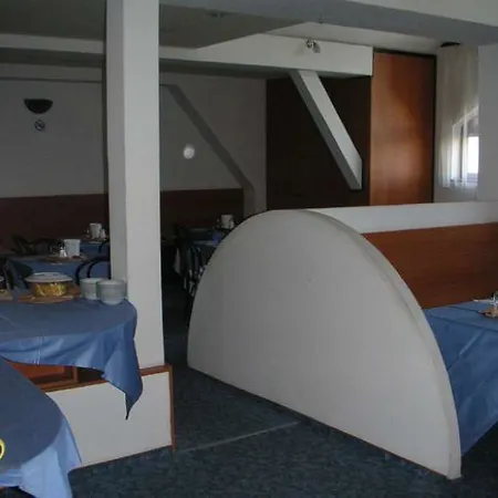 Hotel Fortuna-2