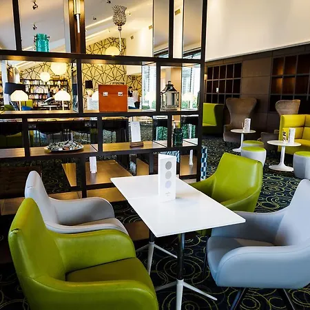Novotel Stevenage-3