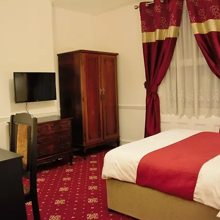 Crown Lodge Guest House-2