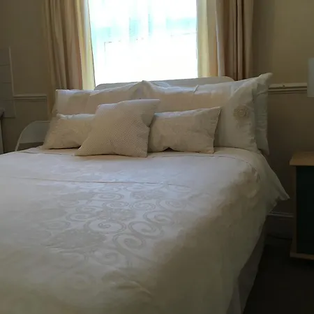 CARIS Guest House-3