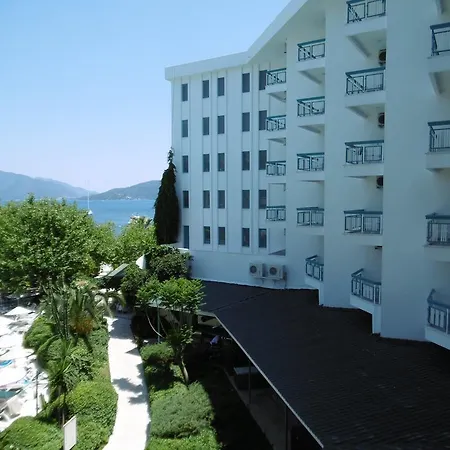 Tropical Hotel-2