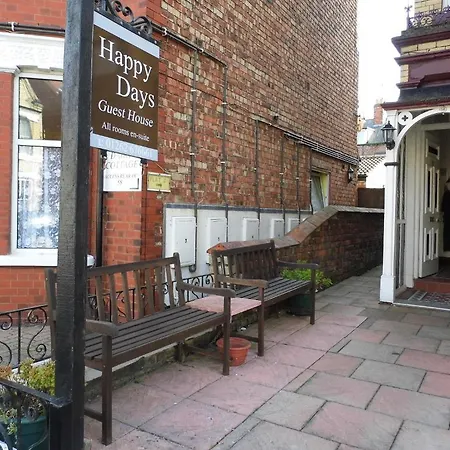 Happy Days Guesthouse-3