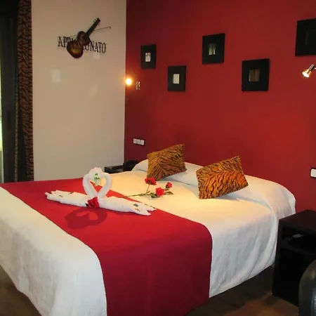 Madrid City Rooms-3