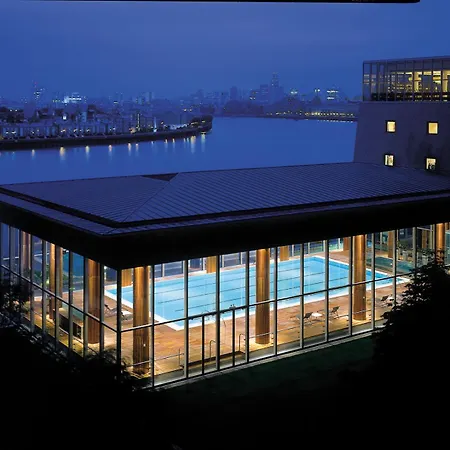 Canary Riverside Plaza Hotel-2