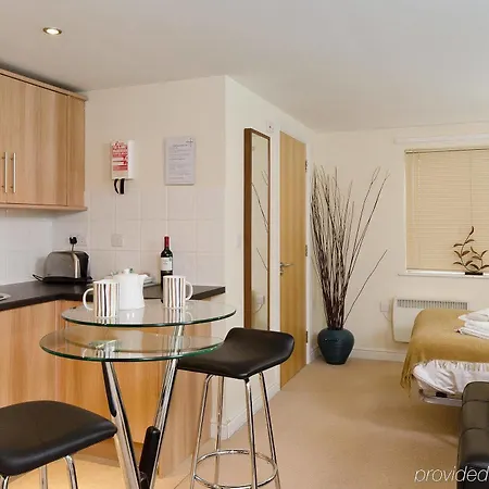 Cotham Apartments-2