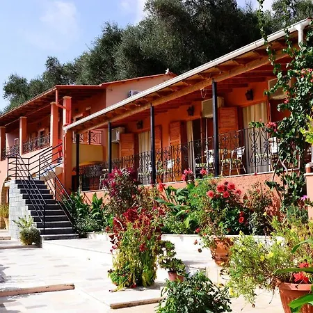Paradise Studios-2