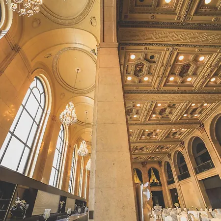 One King West Hotel And Residence-3