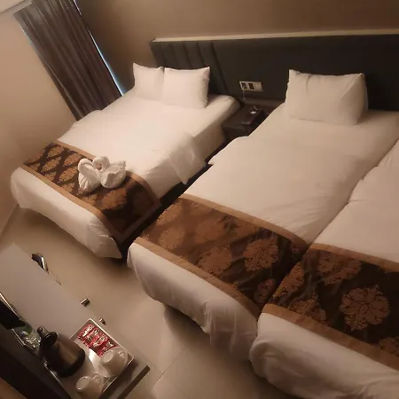 Golden Leaves Hotel-3