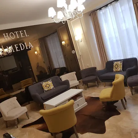 Hôtel Média-2