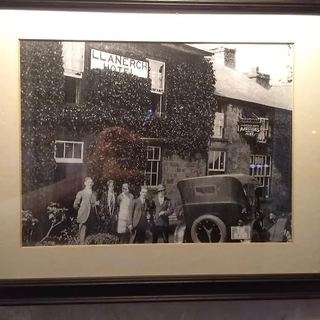Llanerch Inn-3