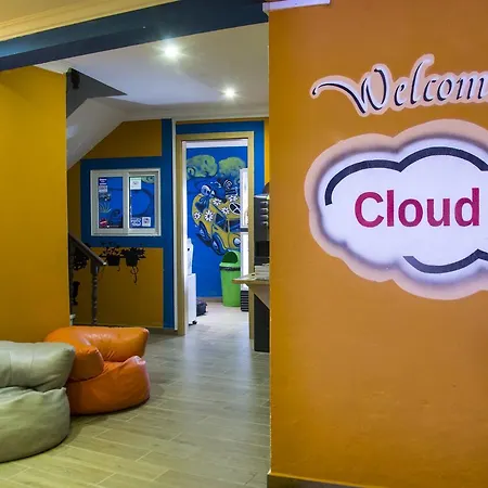 Cloud 9 Hostel-2