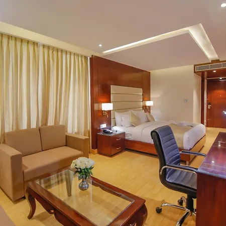 The Grand Parisian-2