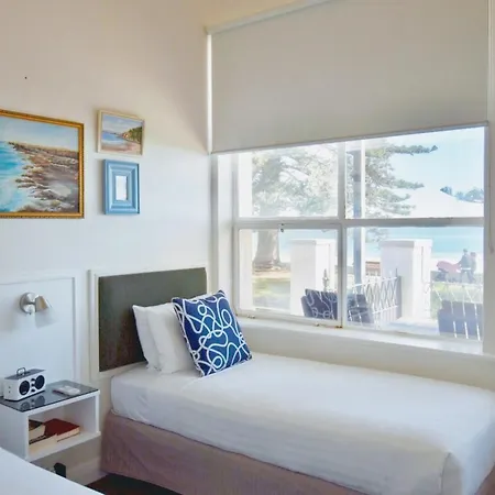 Seawall Apartments-2