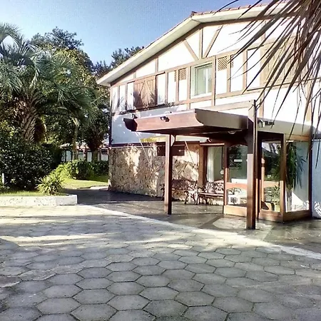 Hotel Oasis-3