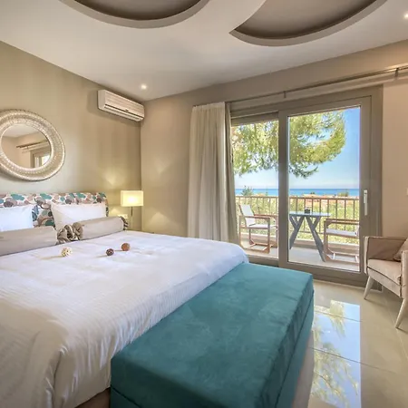 Koukounaria Hotel & Suites-3