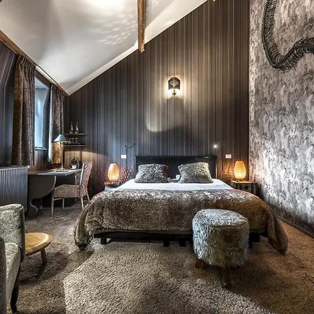 Main Street Hotel-3