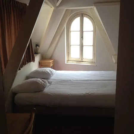 Budget Season Star Hotel-3
