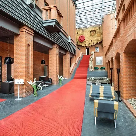 Hotel Blow Up Hall 5050-2
