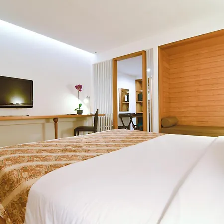 Gumilang Regency Hotel-2