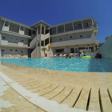 Happyland Hotel Apartments-3