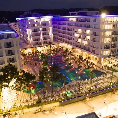 Grand Blue Fafa Resort & Spa-2