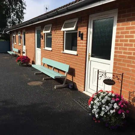 Linden Tree Holiday Apartments-2
