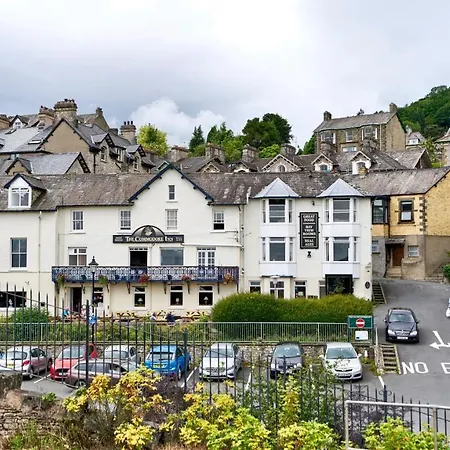 The Commodore Inn-2